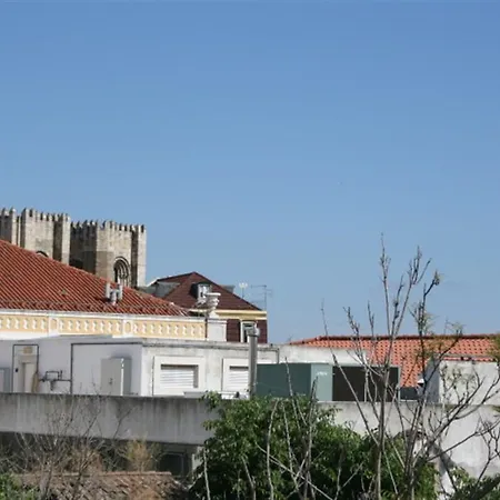 Exquisit 3 Bedroom In Apartament
